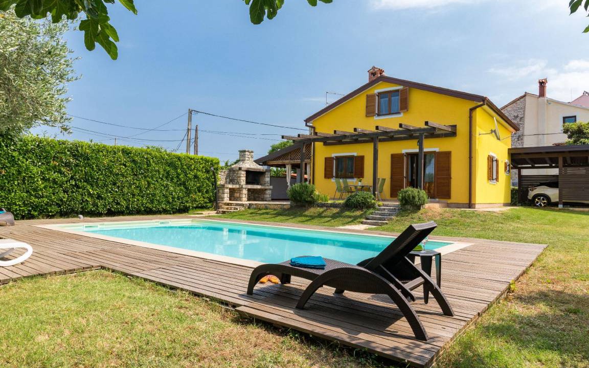 Photo of Others in Kastel