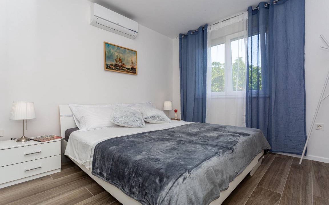 Photo of Bedroom in Porat