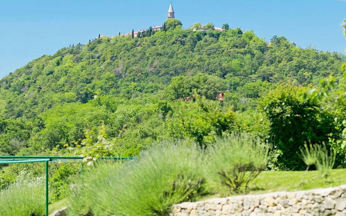 Photo of Others in Labin