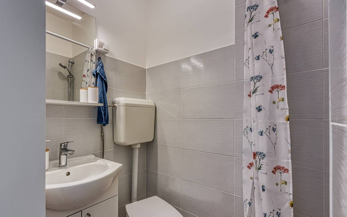 Photo of Bathroom in Cove Murtar