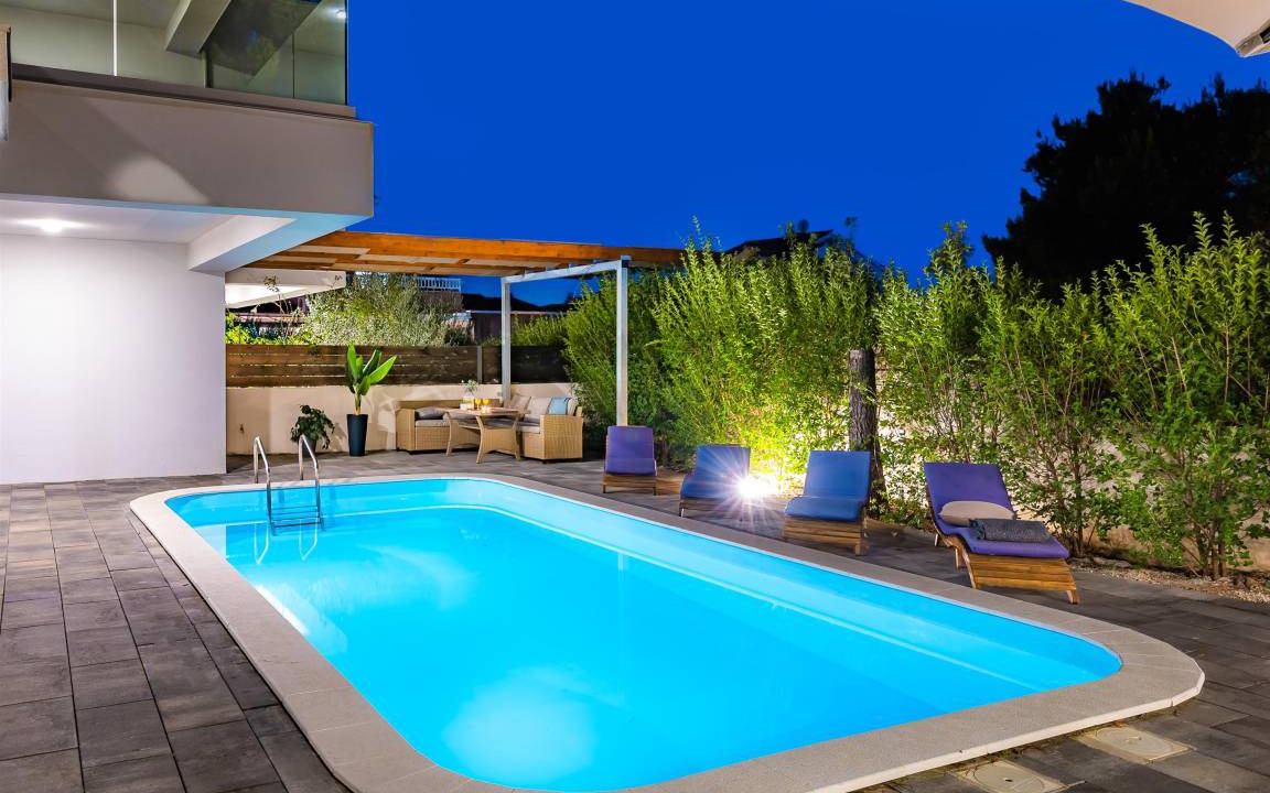 Photo of Others in Srima