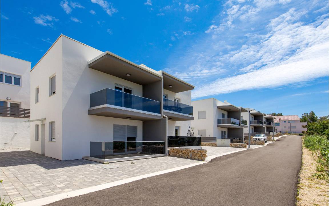 Photo of Buildings in Simuni