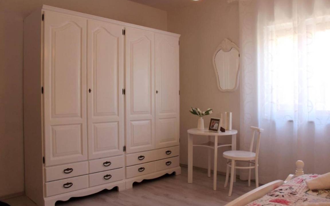 Photo of Bedroom in Dol