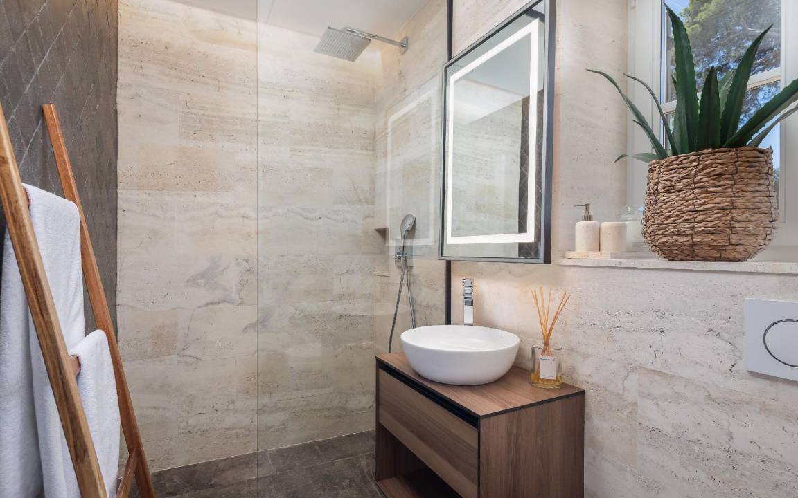 Photo of Bathroom in Slatine