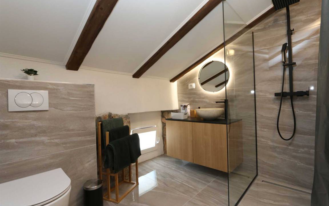 Photo of Bathroom in Gabonjin