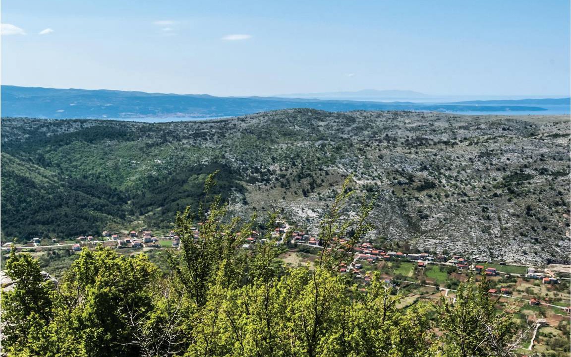 Photo of Others in Srinjine