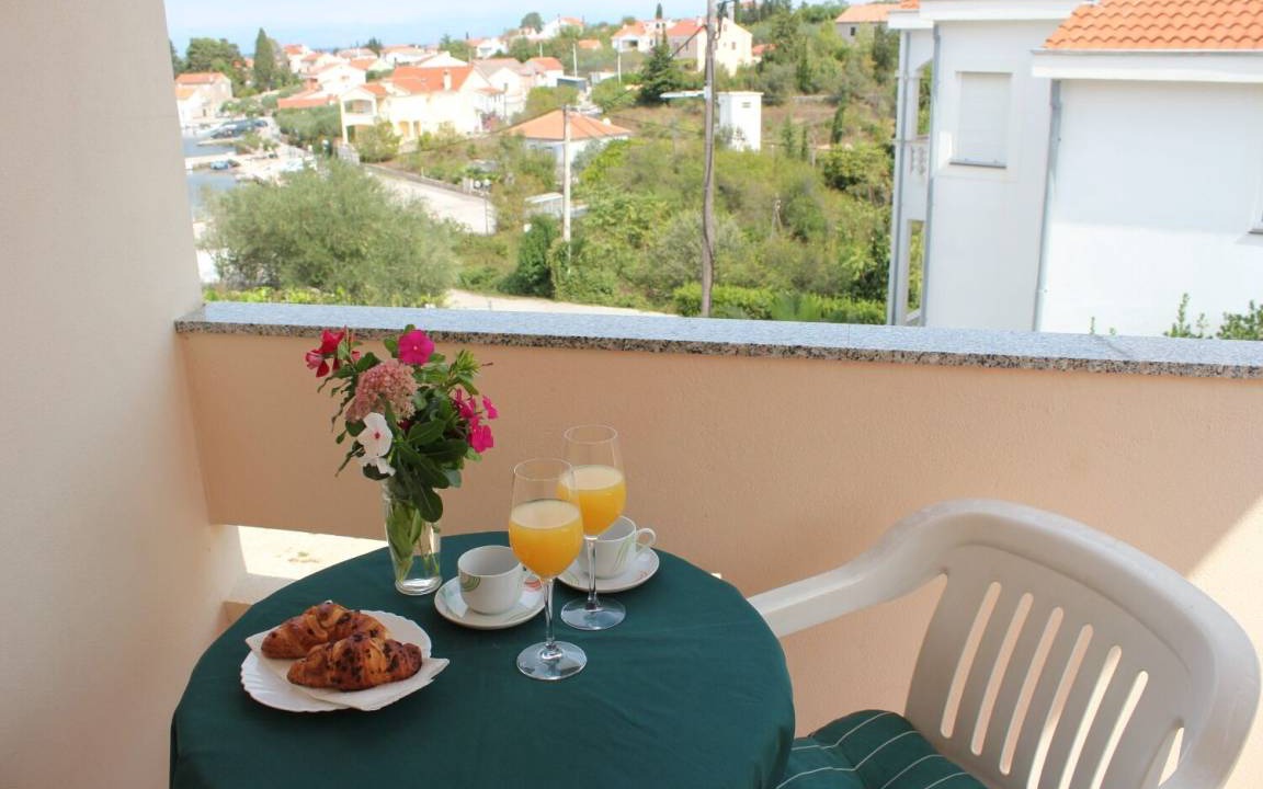 Photo of Patio Balcony in Lukoran