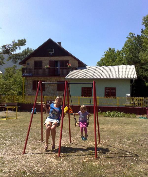 Photo of Others in Seliste