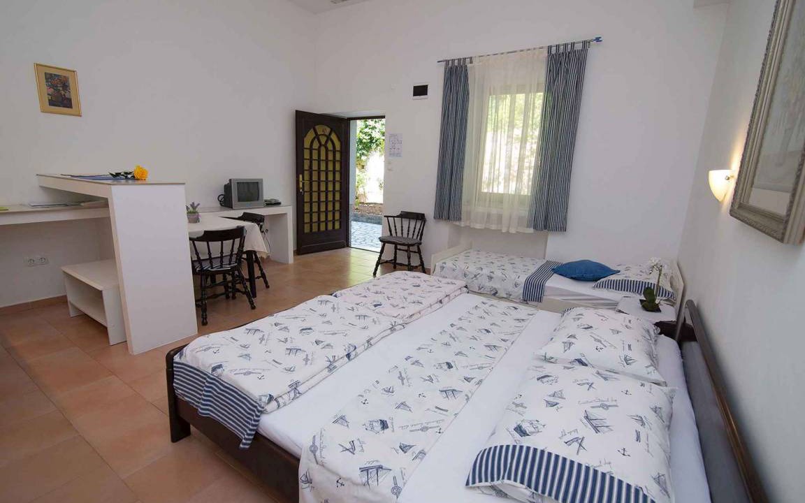 Photo of Bedroom in Cove Murtar