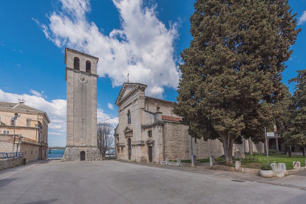 Photo of Buildings in Pula