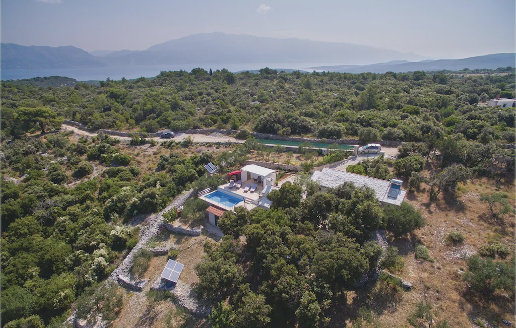 Photo of Outdoor in Pucisca