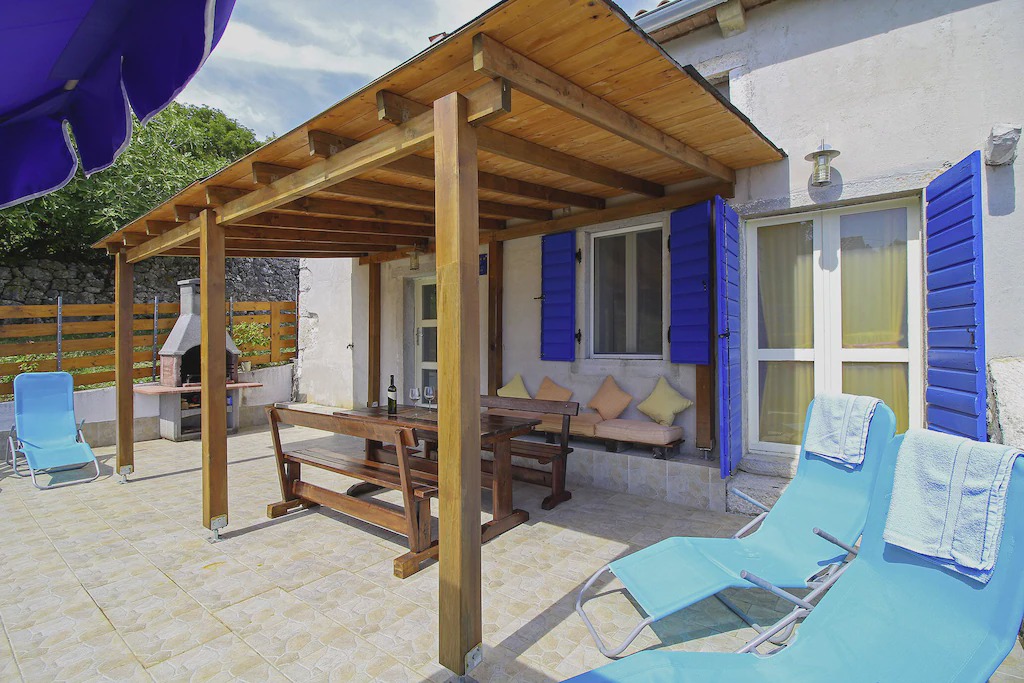 Photo of Others in Crni