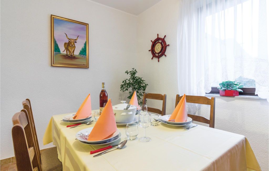 Photo of Livingroom in Putini