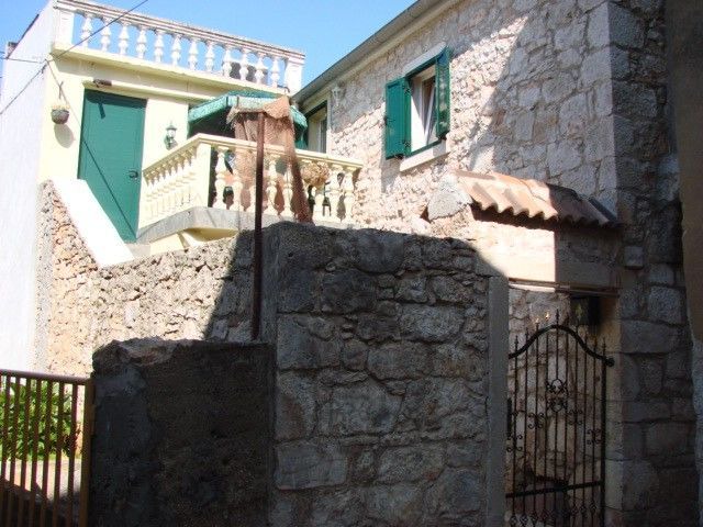 Photo of Buildings in Sutomiscica