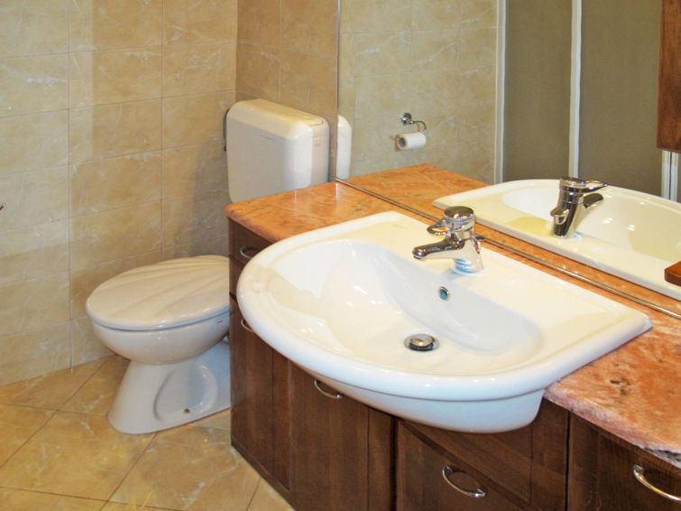 Photo of Bathroom in Matohanci