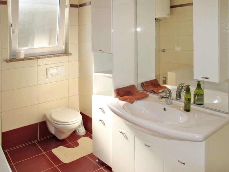 Photo of Bathroom in Strmac