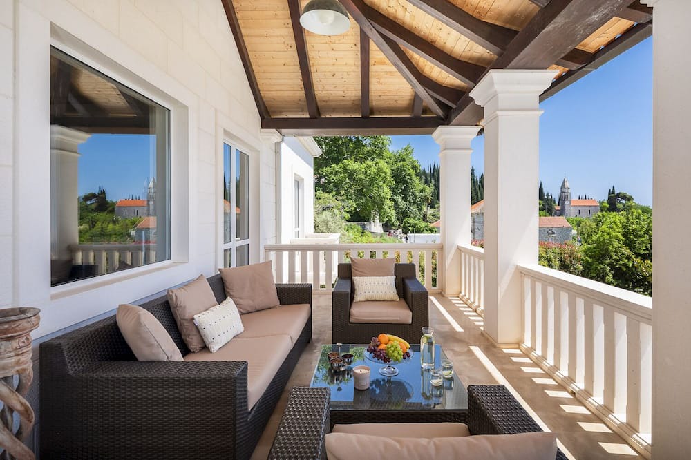 Photo of Patio Balcony in Trsteno