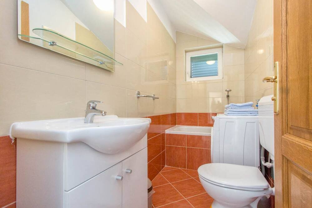Photo of Bathroom in Bristane