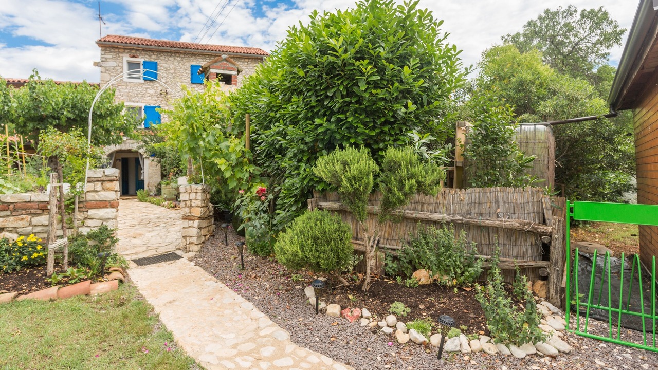 Photo of Outdoor in Vardica