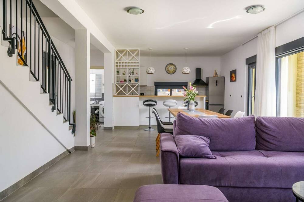 Photo of Livingroom in Brgod