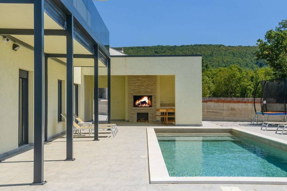 Photo of Outdoor in Brgod