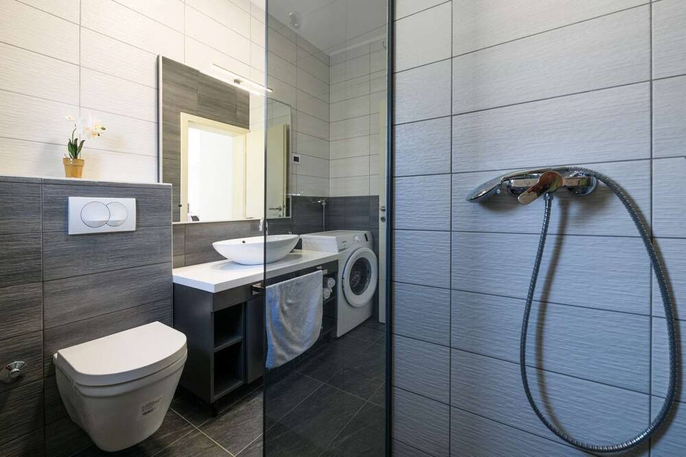 Photo of Bathroom in Brgod