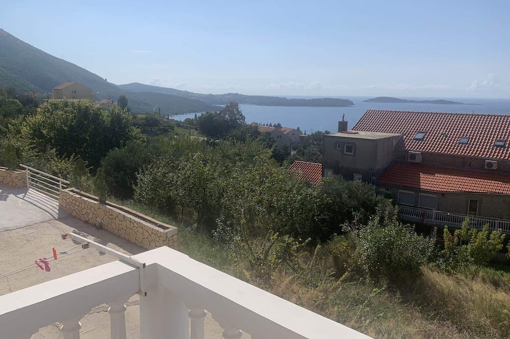Photo of Patio Balcony in Plat