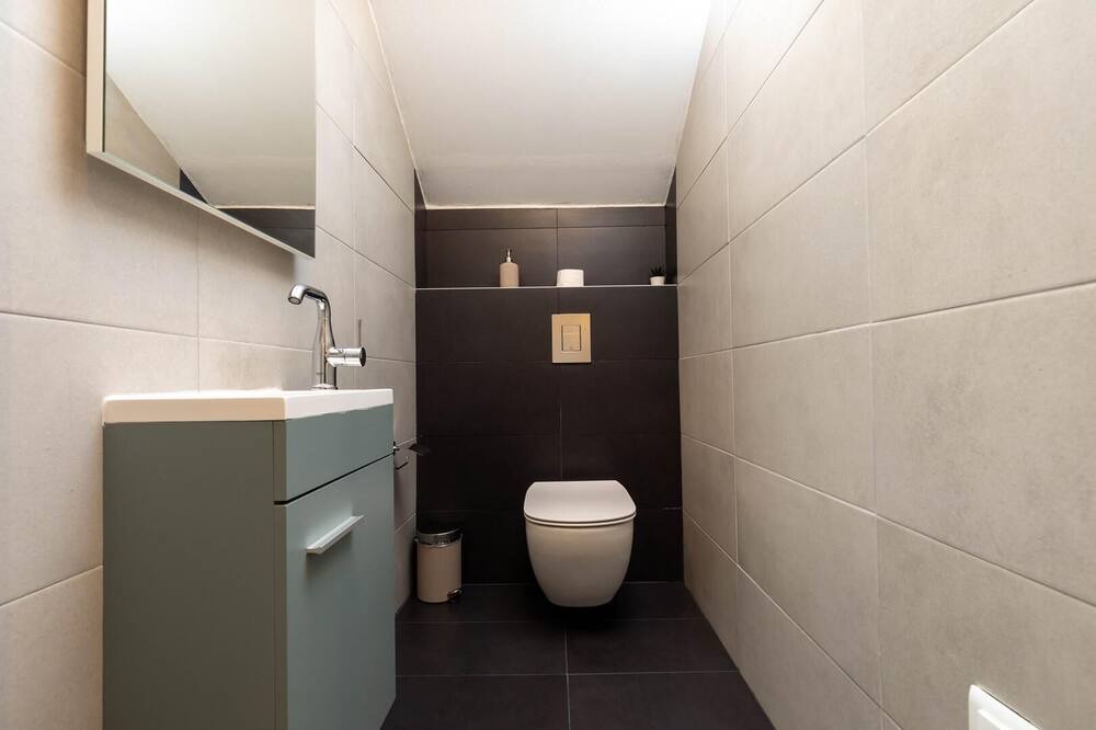 Photo of Bathroom in Diminici