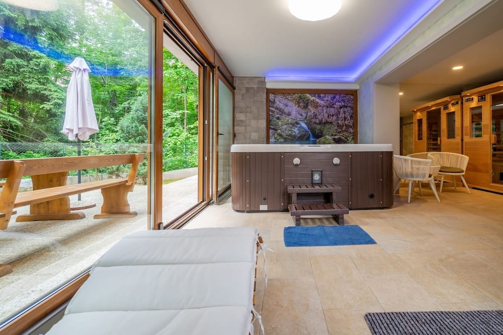 Photo of Bedroom in Lic