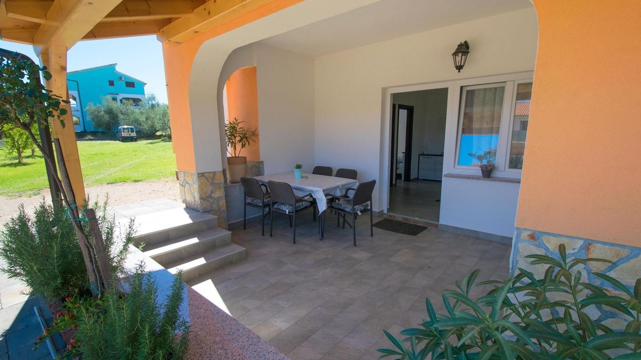Photo of Outdoor in Porat