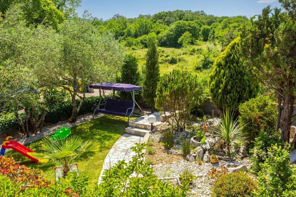 Photo of Outdoor in Risika