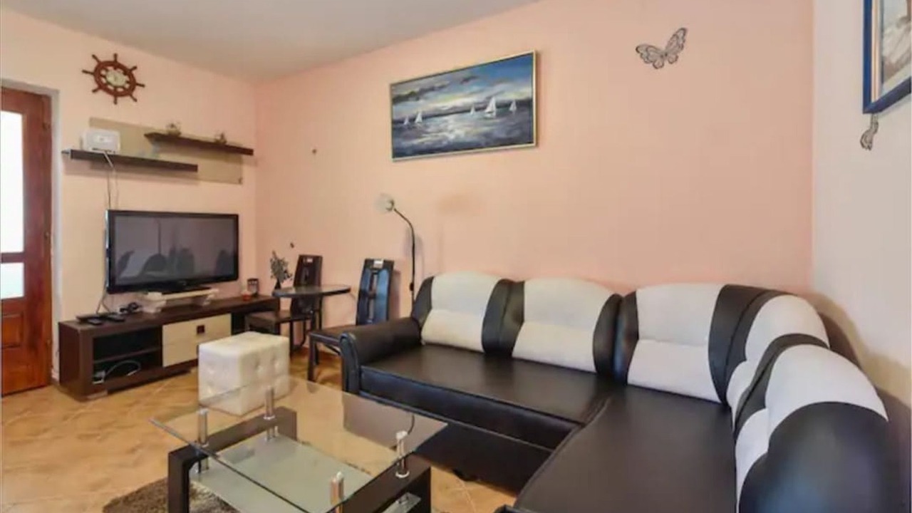 Photo of Livingroom in Dol