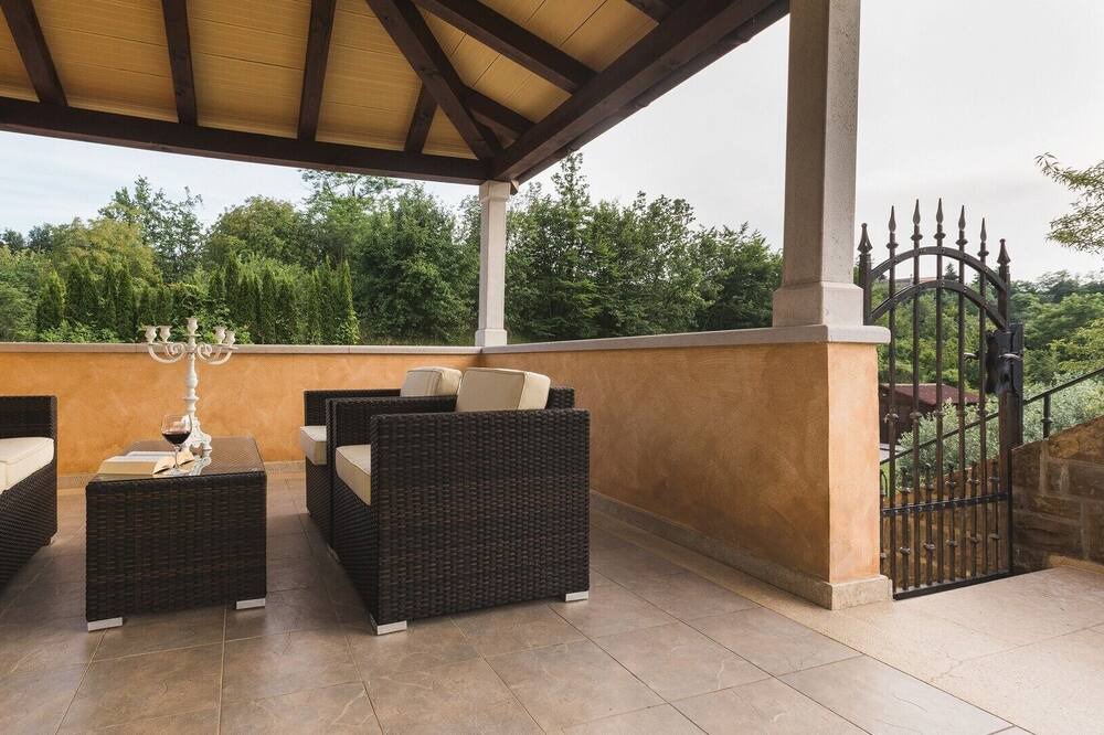 Photo of Patio Balcony in Momjan