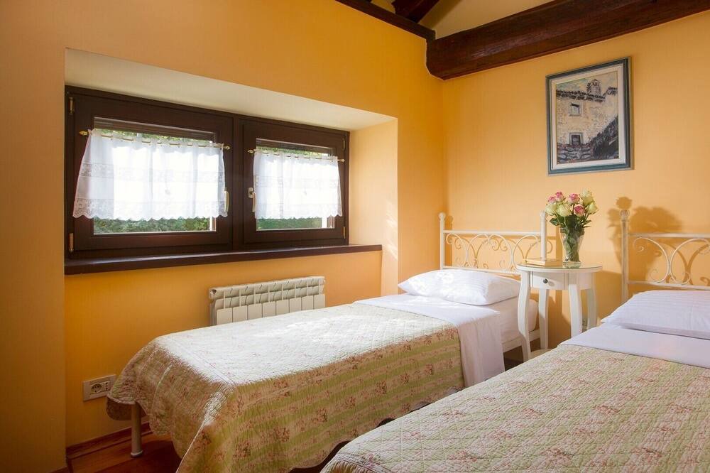 Photo of Bedroom in Momjan