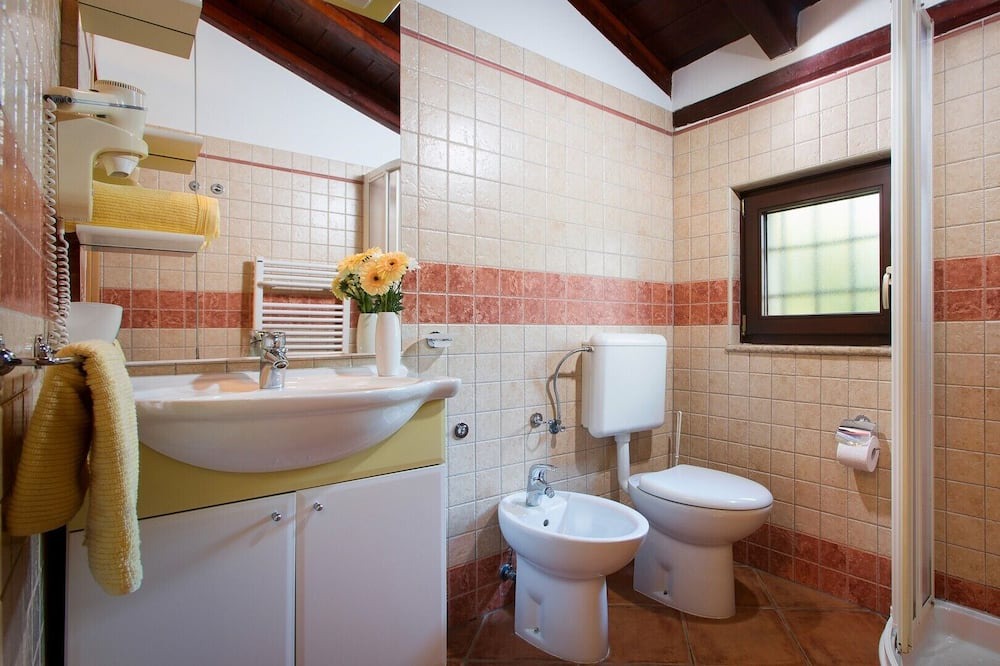 Photo of Bathroom in Momjan
