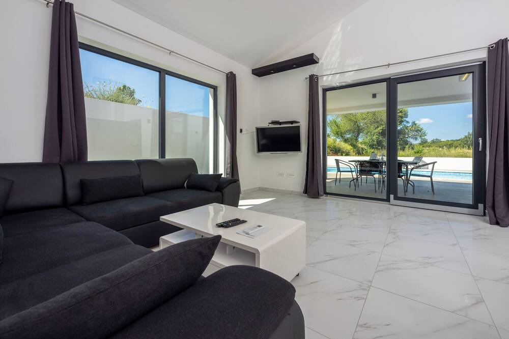 Photo of Livingroom in Topid