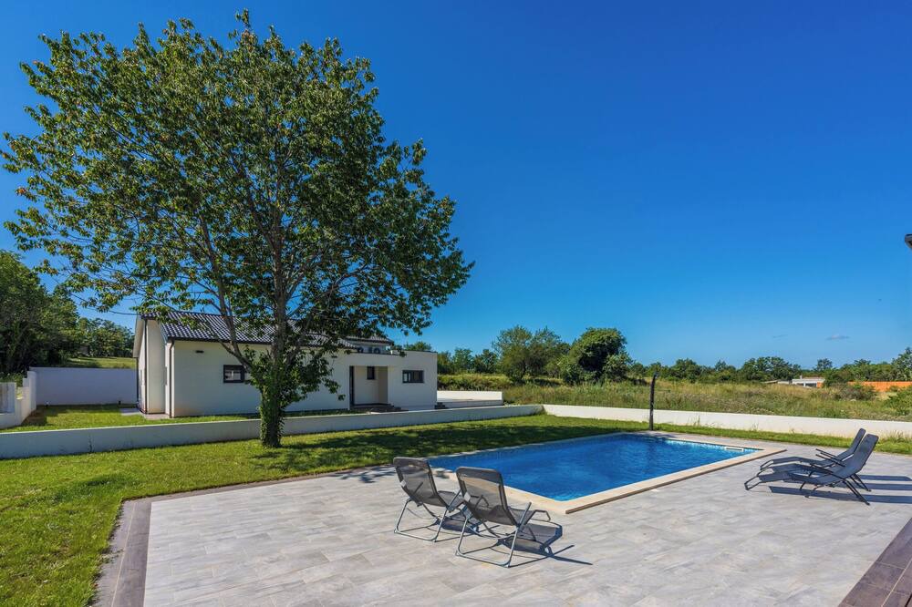 Photo of Outdoor in Topid