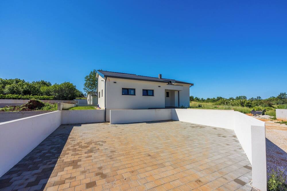 Photo of Outdoor in Topid