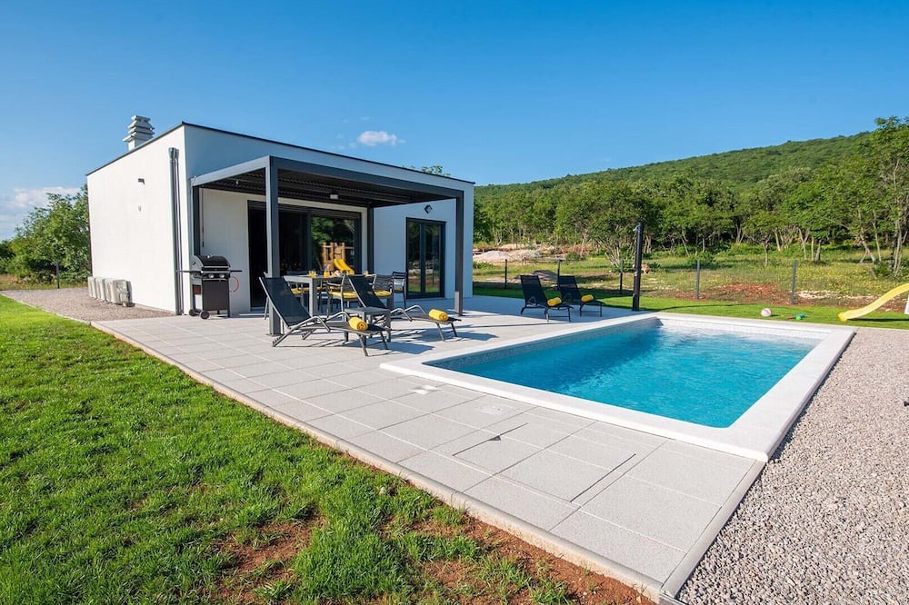 Photo of Outdoor in Brgod