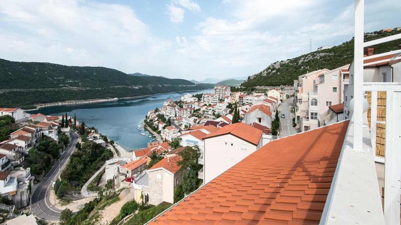 Photo of Others in Neum