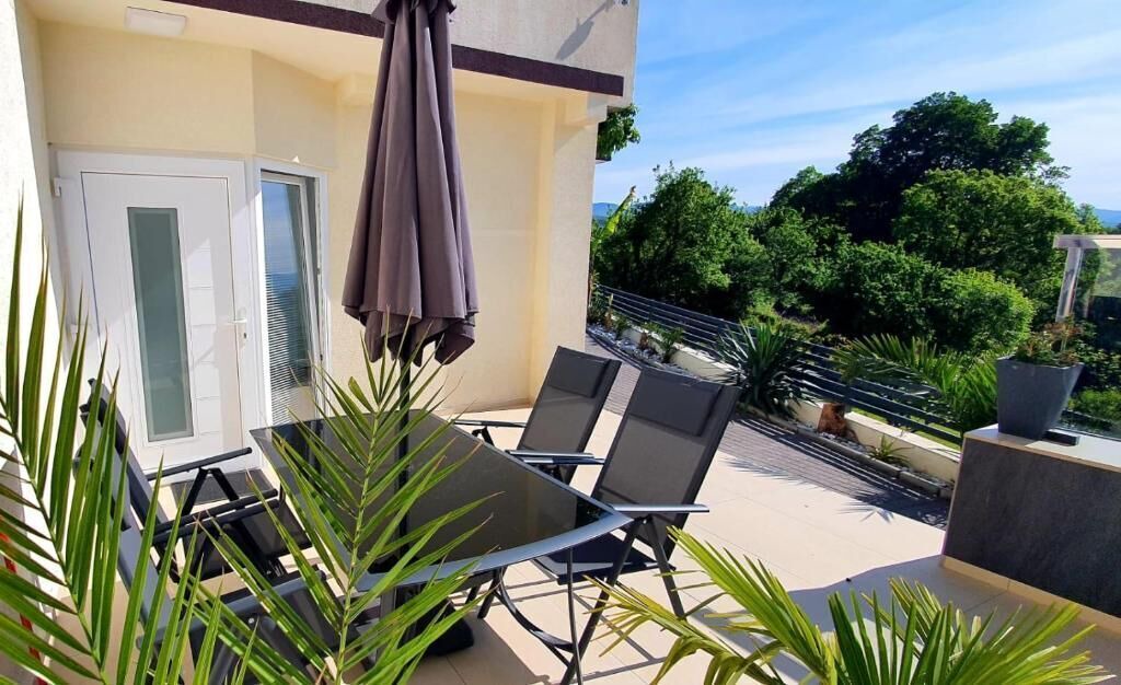 Photo of Patio Balcony in Mihotici