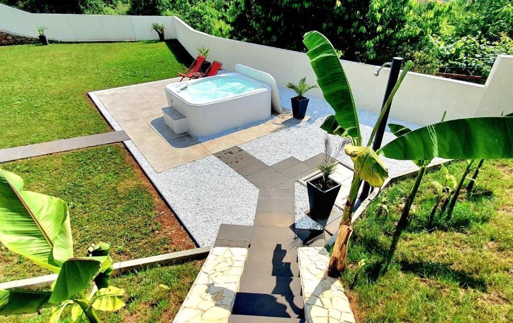 Photo of Outdoor in Mihotici