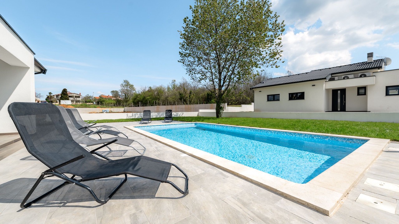 Photo of Outdoor in Topid