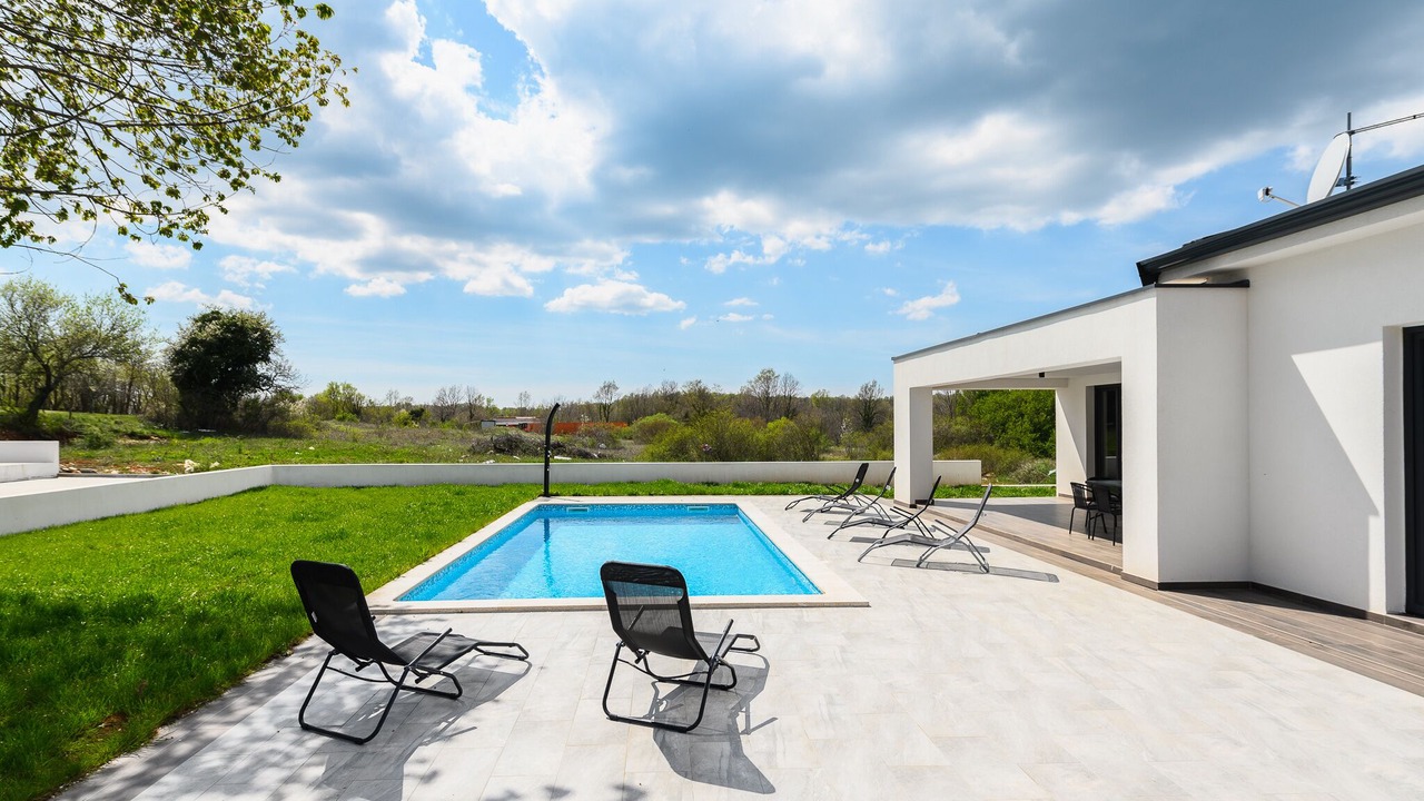 Photo of Outdoor in Topid