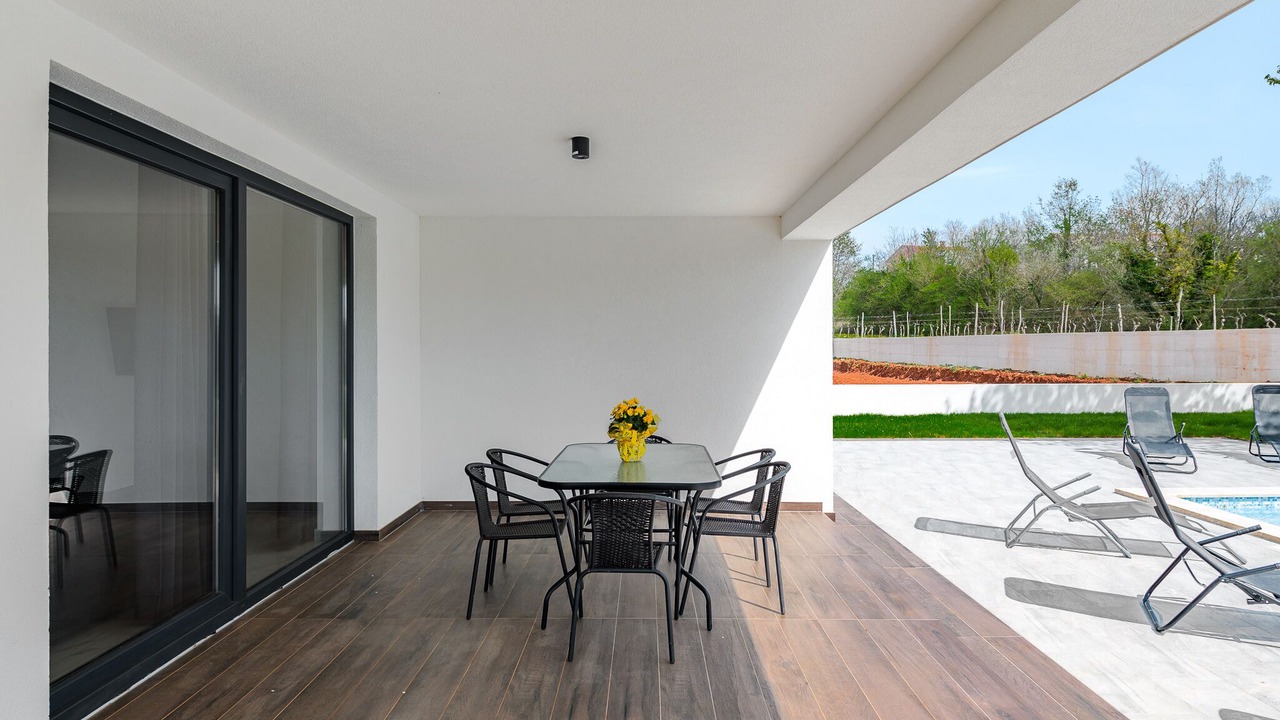 Photo of Outdoor in Topid