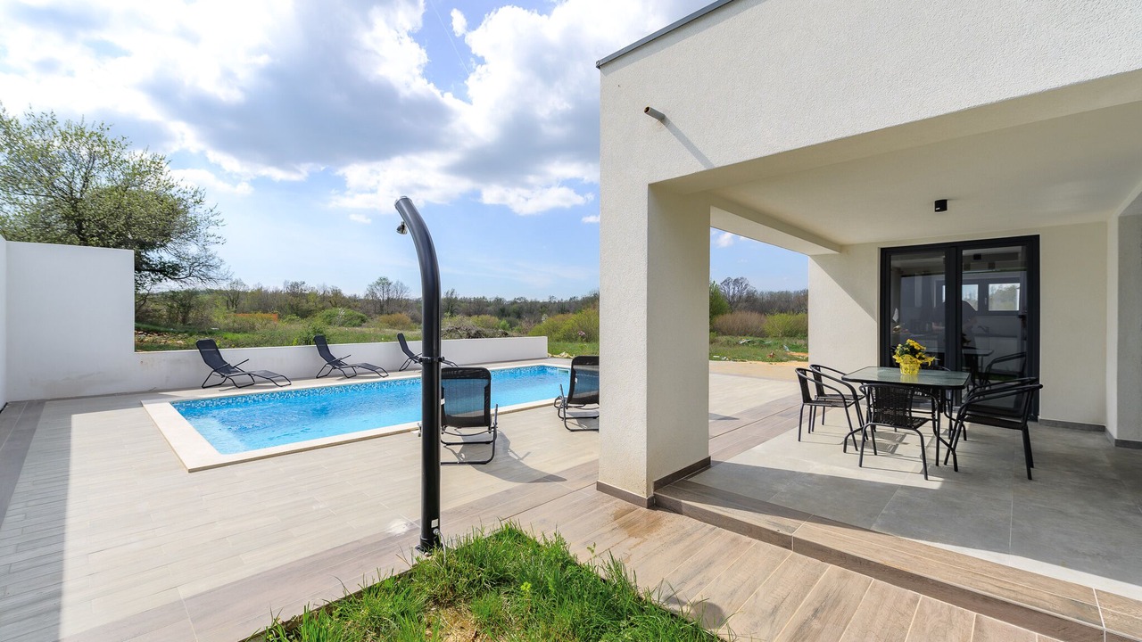 Photo of Outdoor in Topid