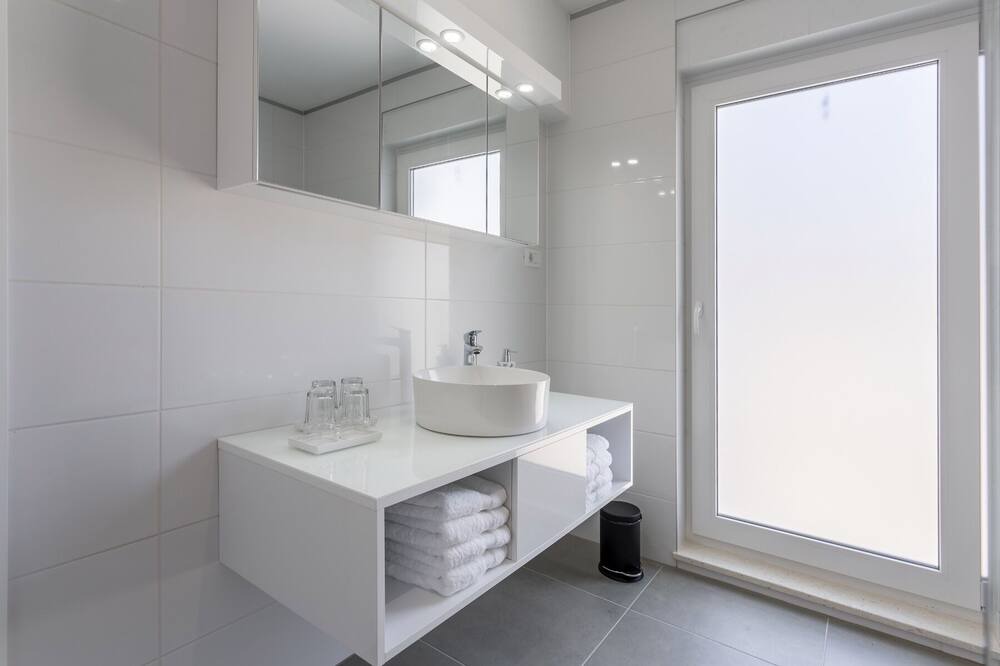 Photo of Bathroom in Rudine