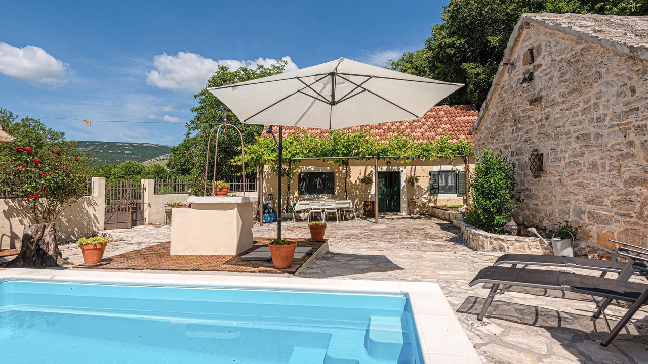 Photo of Outdoor in Drnis