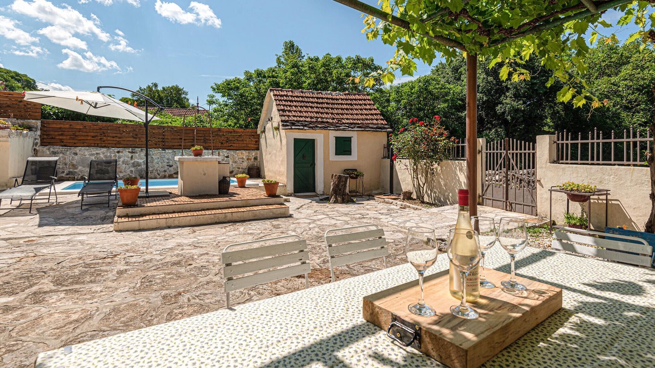 Photo of Outdoor in Drnis