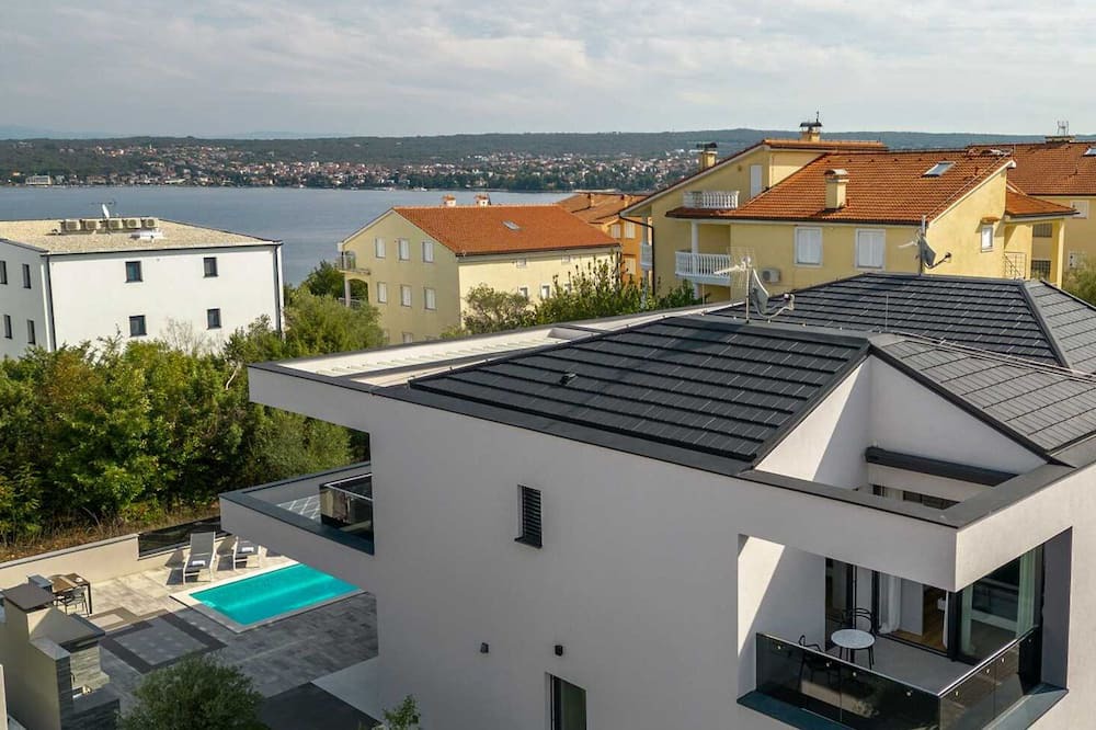 Photo of Outdoor in Porat